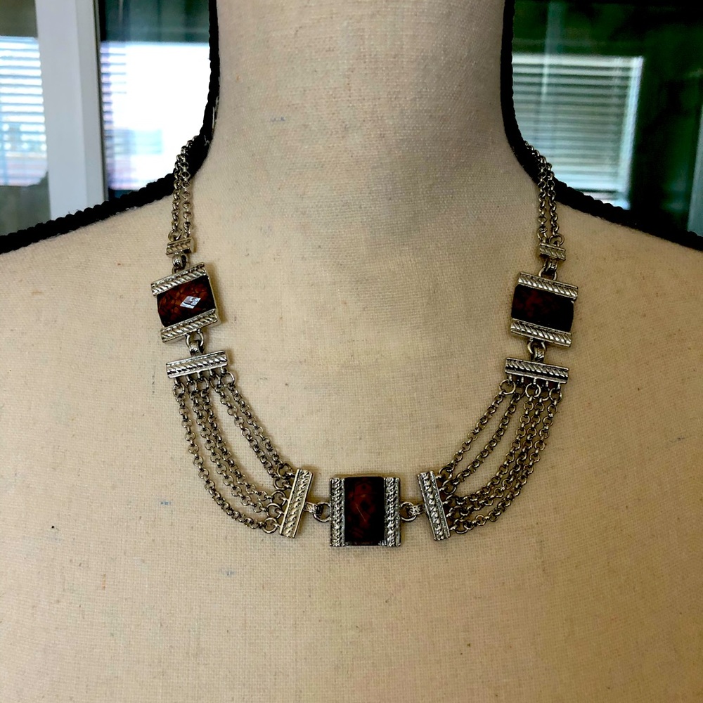 Beautiful silver chain choker necklace